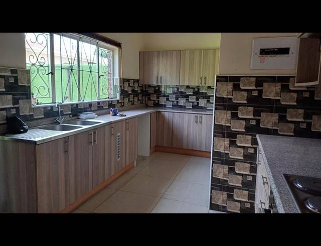 3 BEDROOM PROPERTY TO RENT IN EGERTON